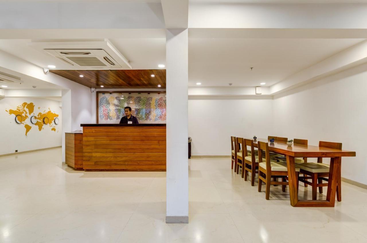 จินเจอร์ สุรัต ซิตี้เซ็นเตอร์ Hotel ภายนอก รูปภาพ
